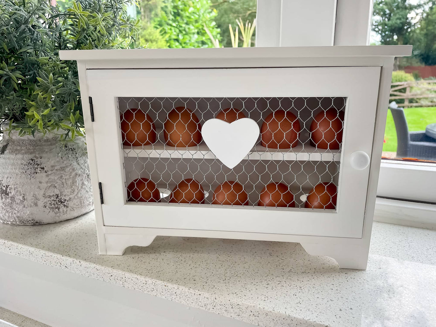 White 'Heart Shape' Egg Storage Holder (Holds up to 20 Eggs)